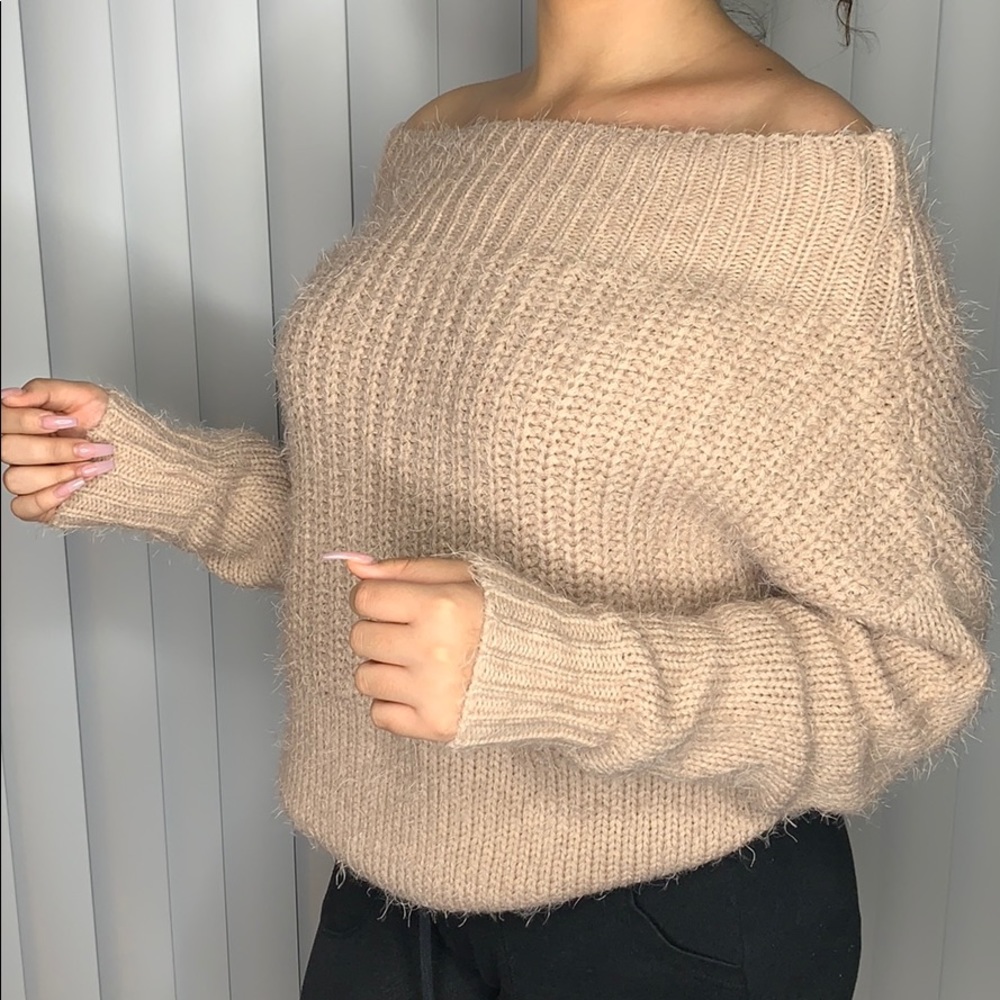 Fashion Nova Off the shoulder Sweater